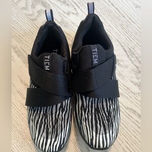 TIEM Women’s Zebra Black Cycling Shoes Size 7